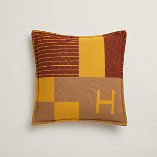HERMES アヴァロン クッション イエロー&ブラウン Avalon Piano pillow | Hermès UAE